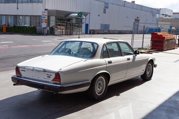 xj126.jpg