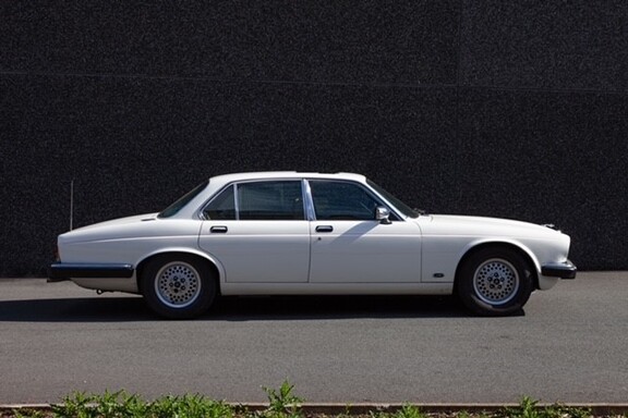 xj1223.jpg