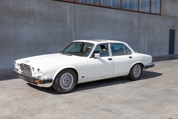 xj1220.jpg