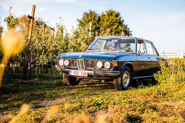 Oldtimerverhuur-wagen-BMW-2500-sedan-5.jpg