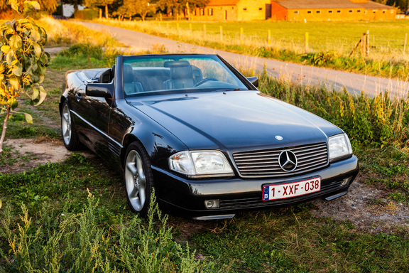 Oldtimerverhuur-wagen-mercedes-300-SL-cabrio-5.jpg