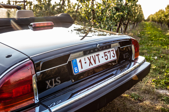 Oldtimerverhuur-wagen-jaguar-XJS-V12-convertible-9.jpg